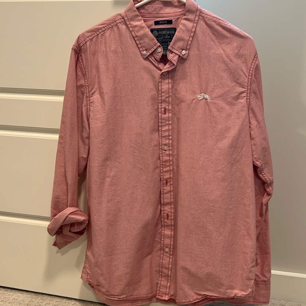 Men’s casual button down shirt